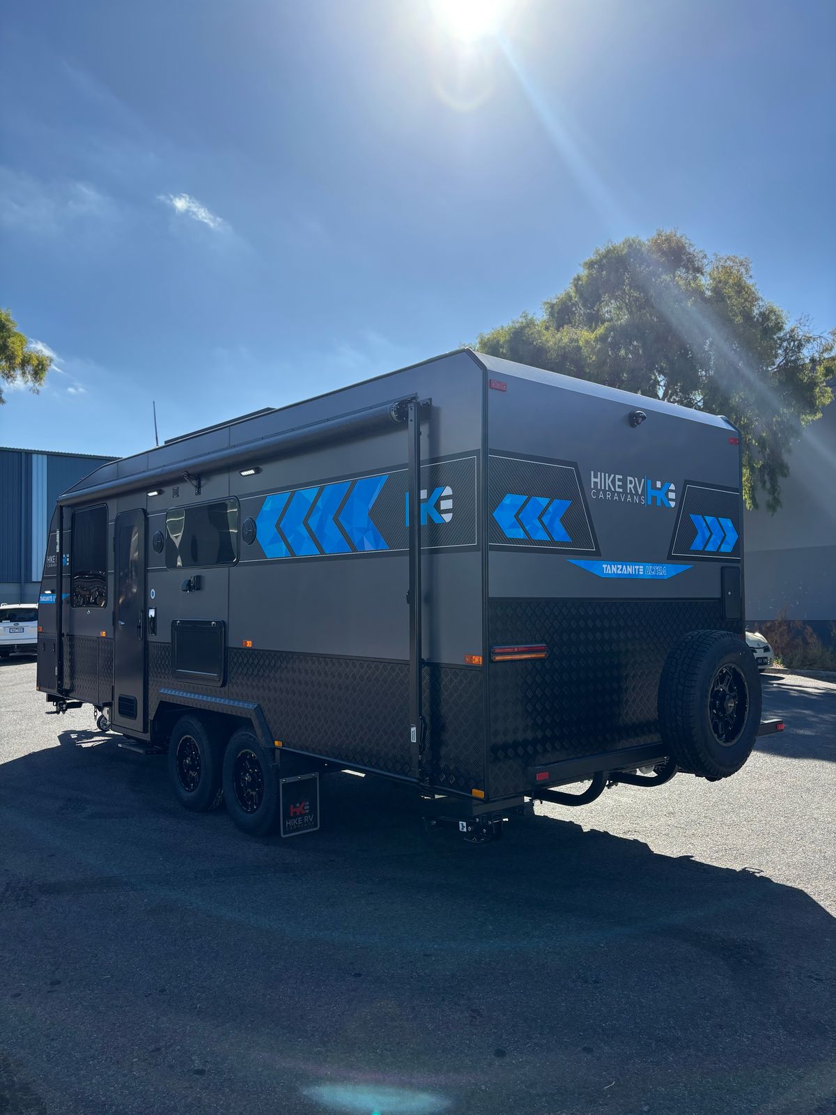 Tanzanite External 8